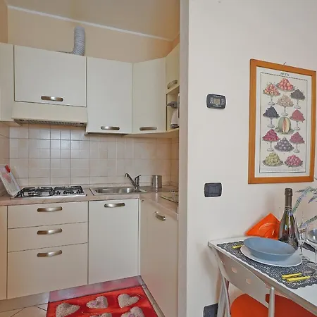 Apartment Messaga *